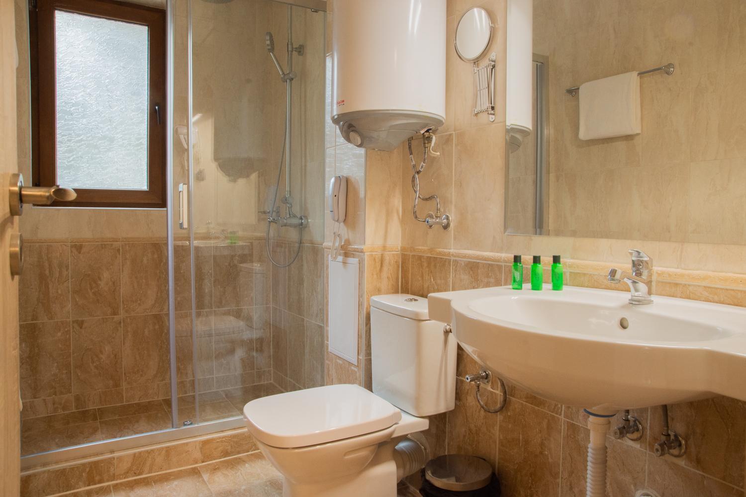 Vemara City Boutique Hotel-Free Parking Varna Exterior foto